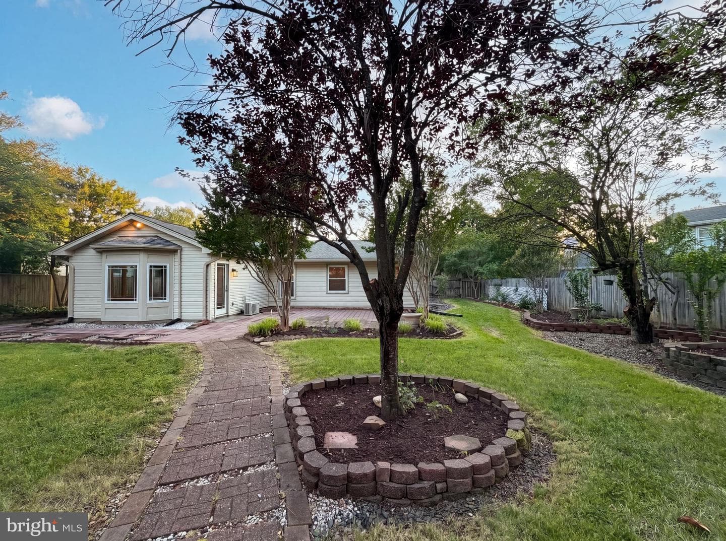 8947 Rosewood Street photo 48