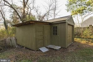 9016 Weir Street photo 6