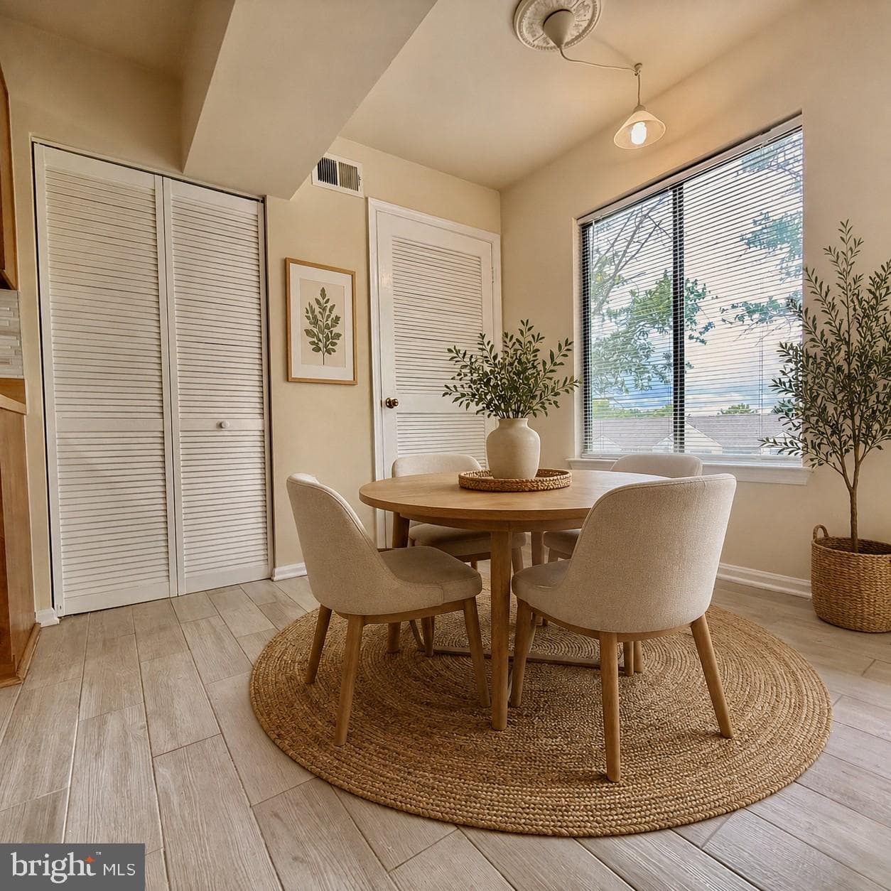 8383 Buttress Lane #302 photo 14