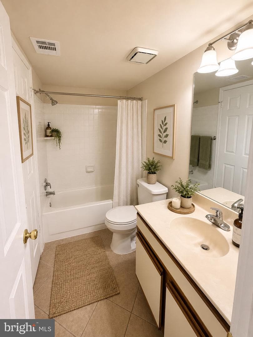 8383 Buttress Lane #302 photo 18