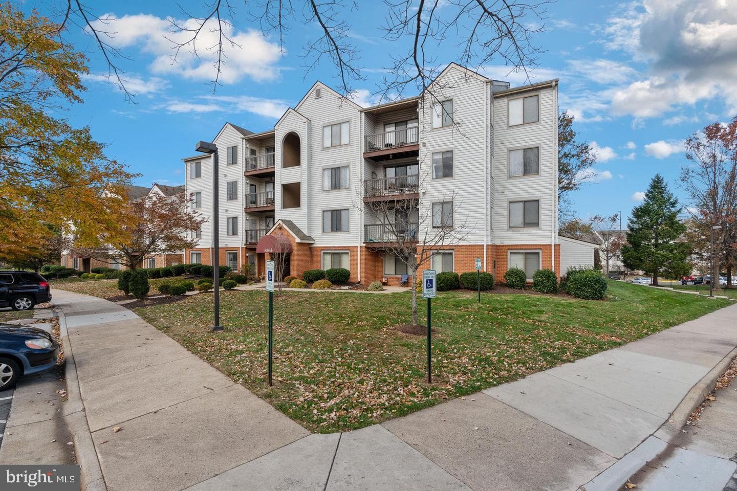 8383 Buttress Lane #302 photo 5