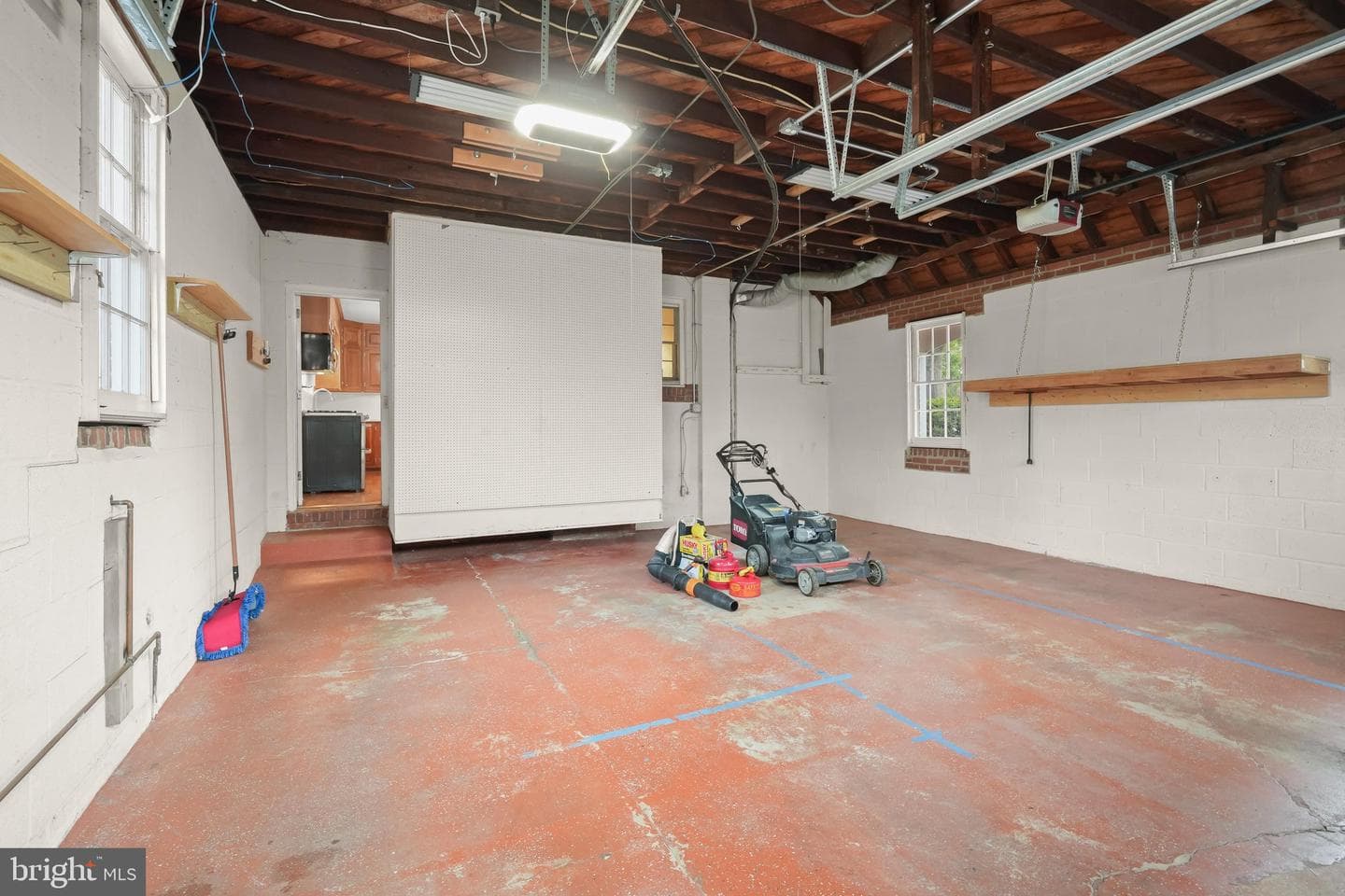 9305 Main St photo 46
