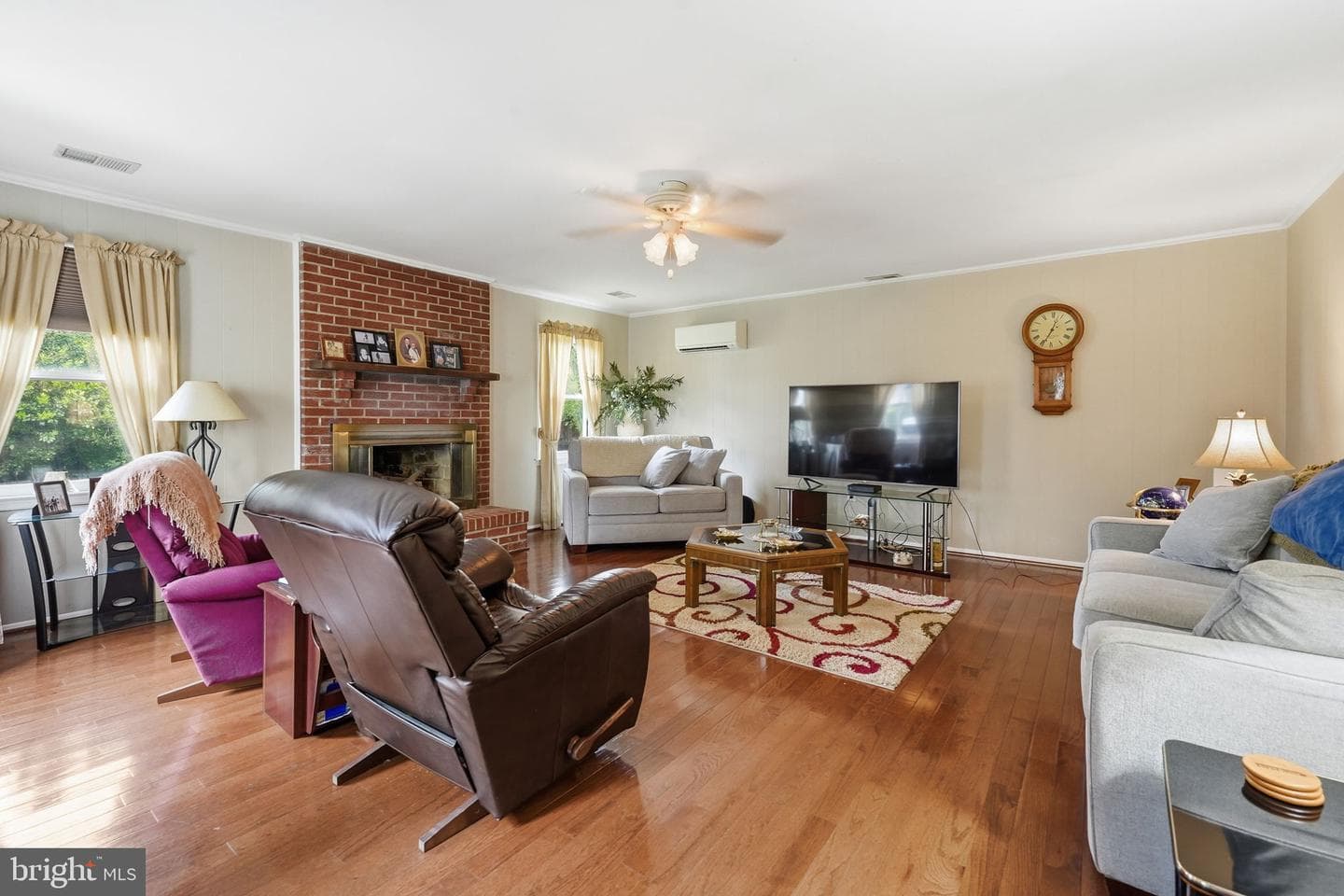 8878 Sweetbriar Street photo 9