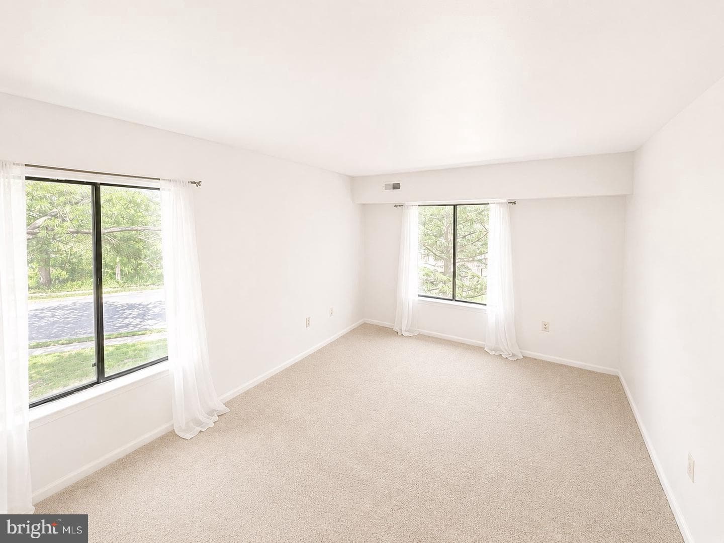 9553 Battery Heights Blvd # 202 photo 8