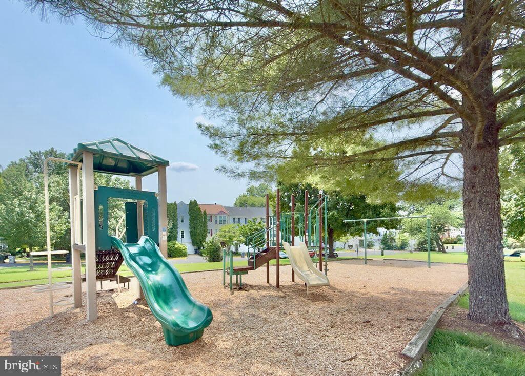 9045 Old Hickory Court photo 31