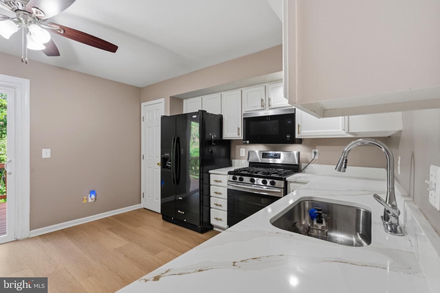 9504 Ninebark Court photo 8