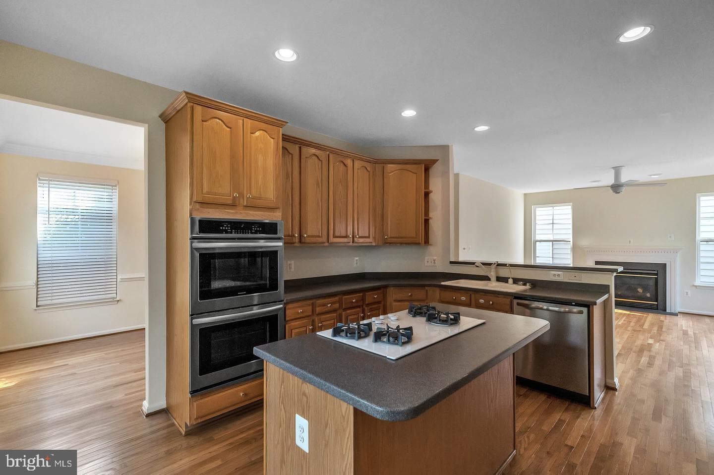 8218 Warfield Street photo 16