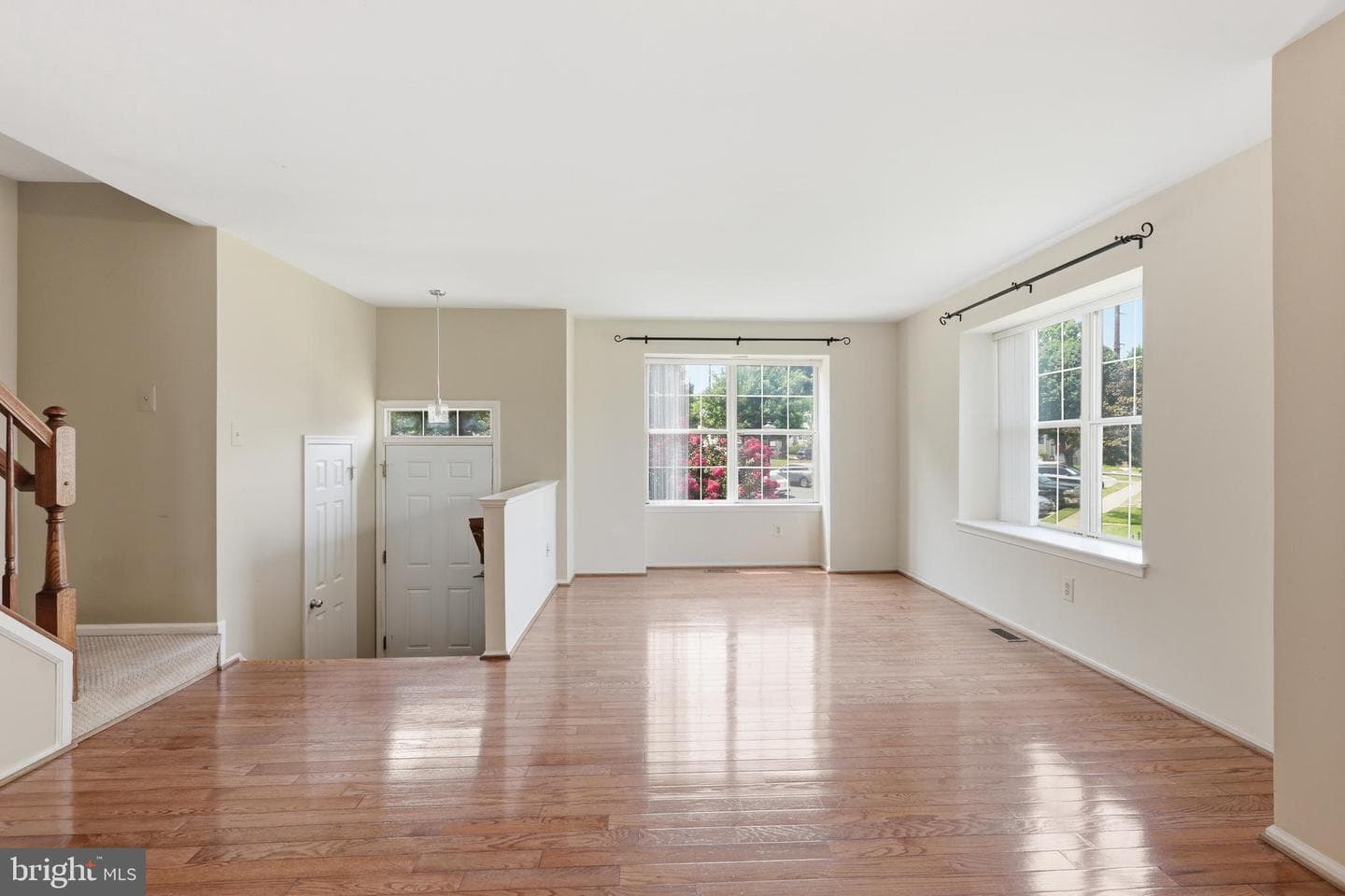 8731 Deblanc Place photo 3