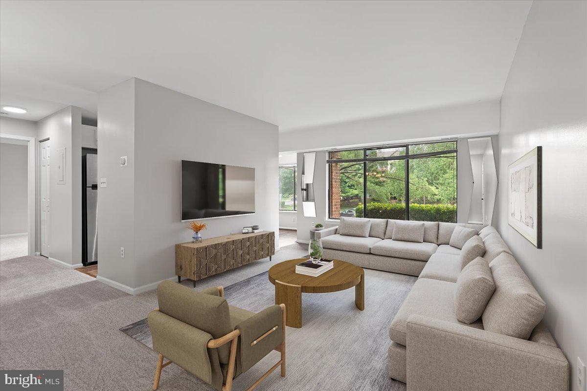 9574 Jayhawk Terrace #102, Manassas