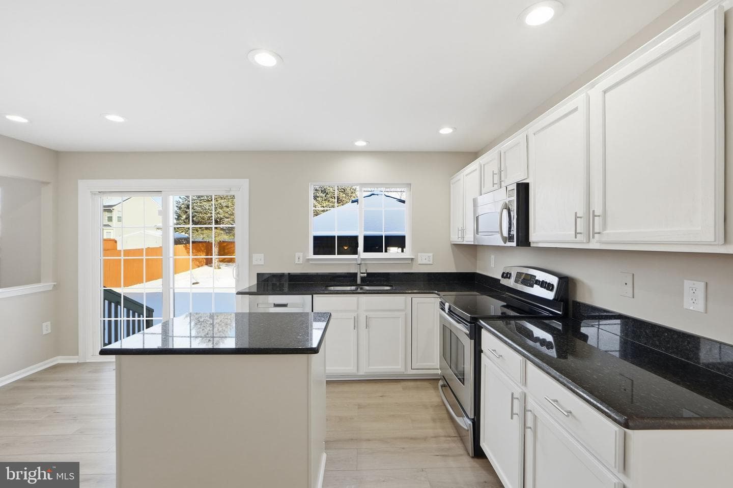 9231 Stephanie Street photo 15