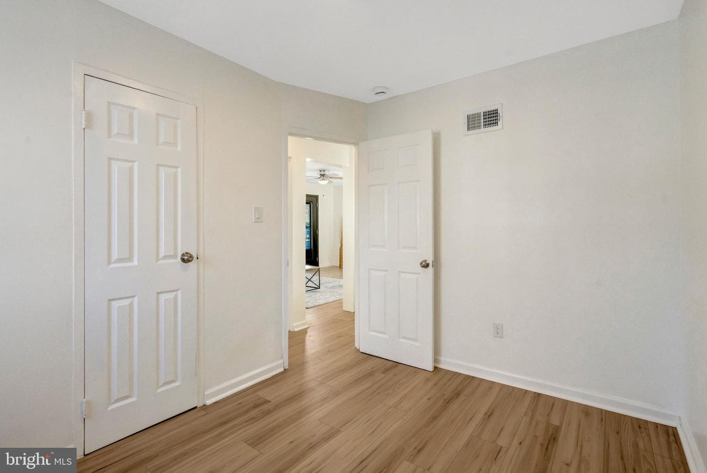122 Scott Drive photo 28