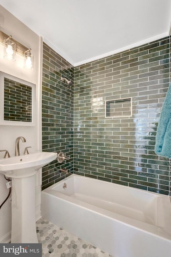 122 Scott Drive photo 33