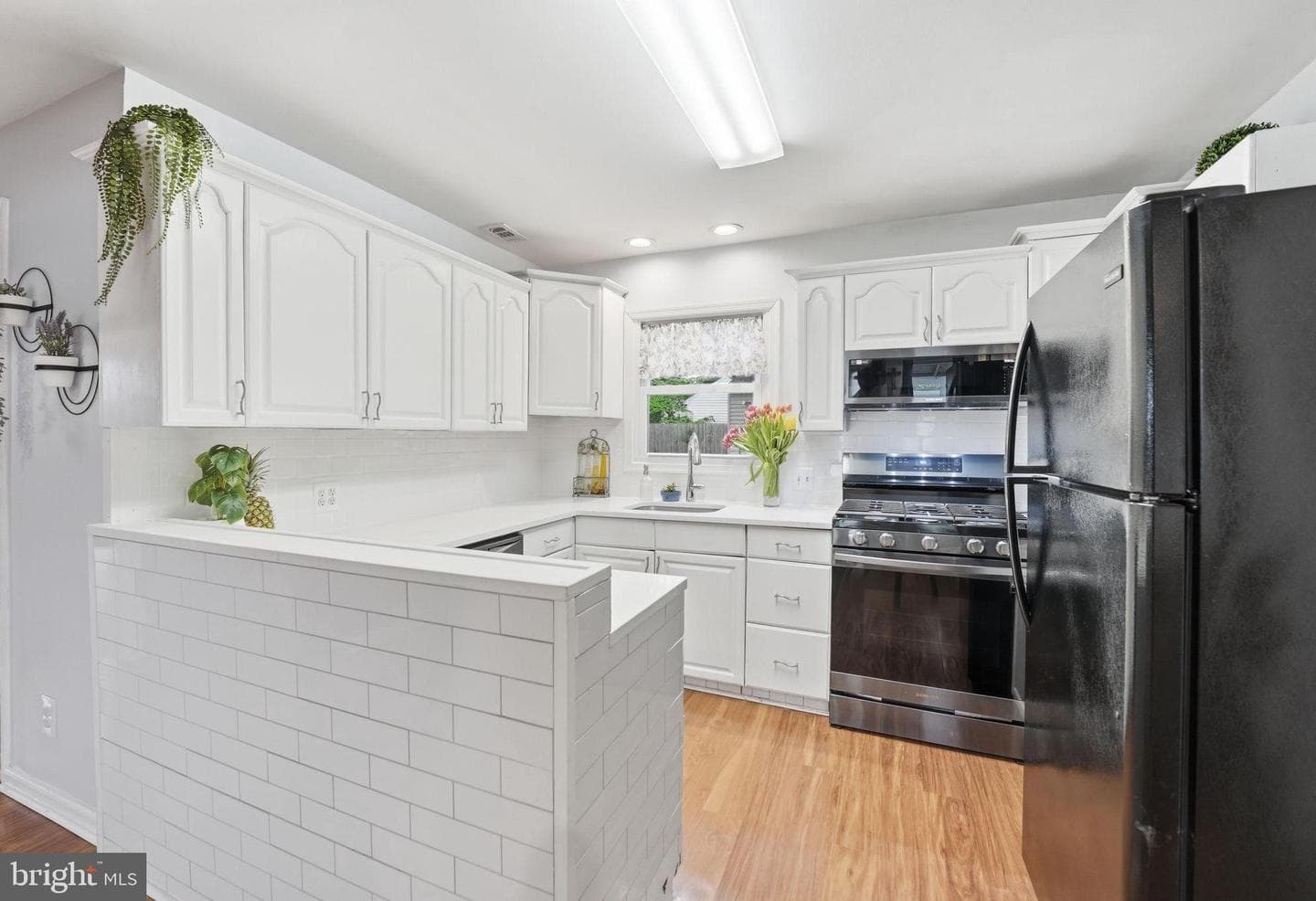 243 Kent Drive photo 9