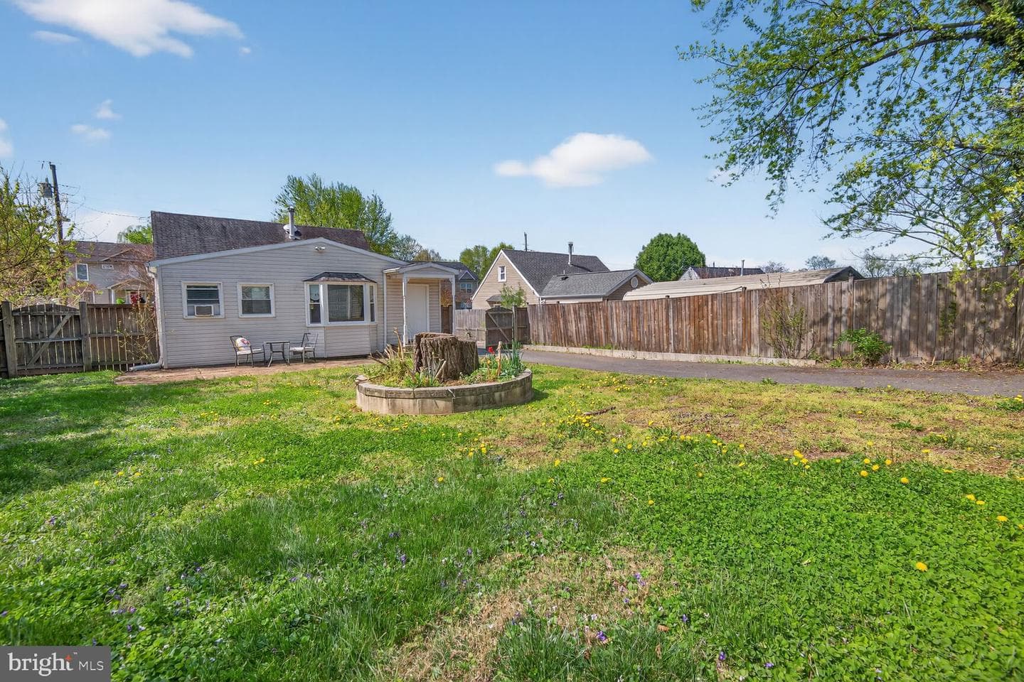 134 Evans Street photo 11