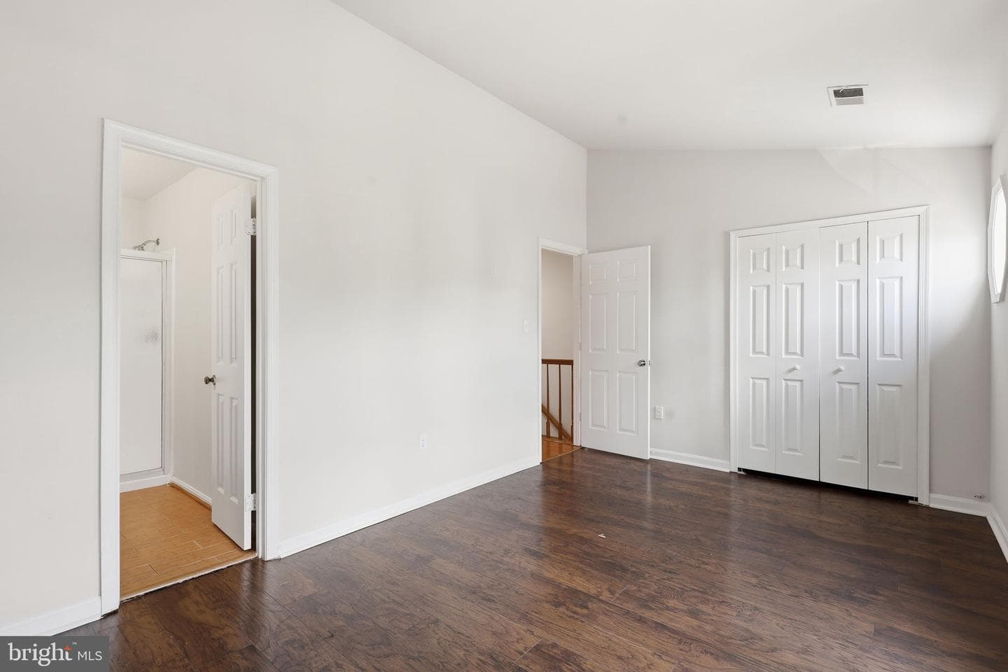 305 Moseby Court photo 15
