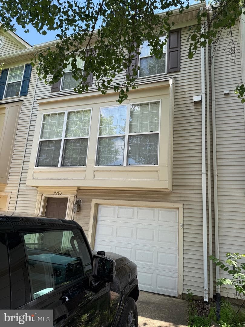 9205 Kristy Drive photo 2