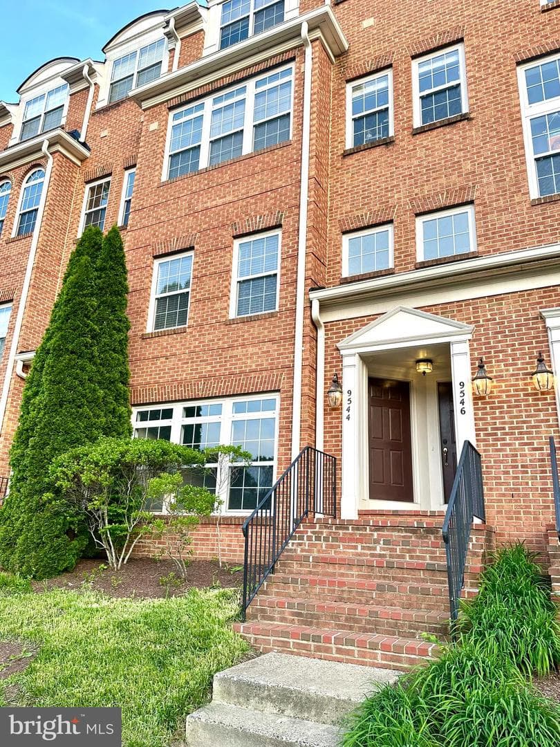 9544 Walker Way, Manassas Park