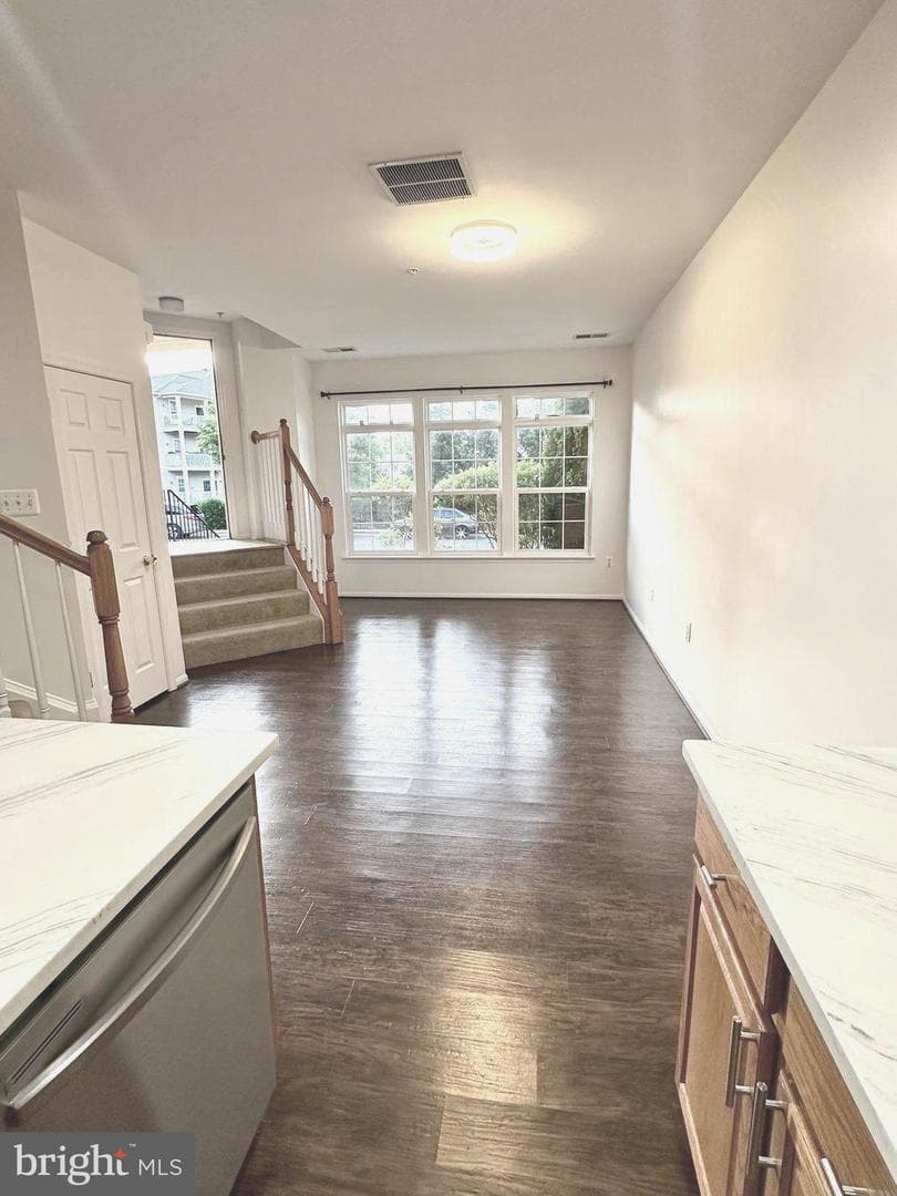 9544 Walker Way, Manassas Park