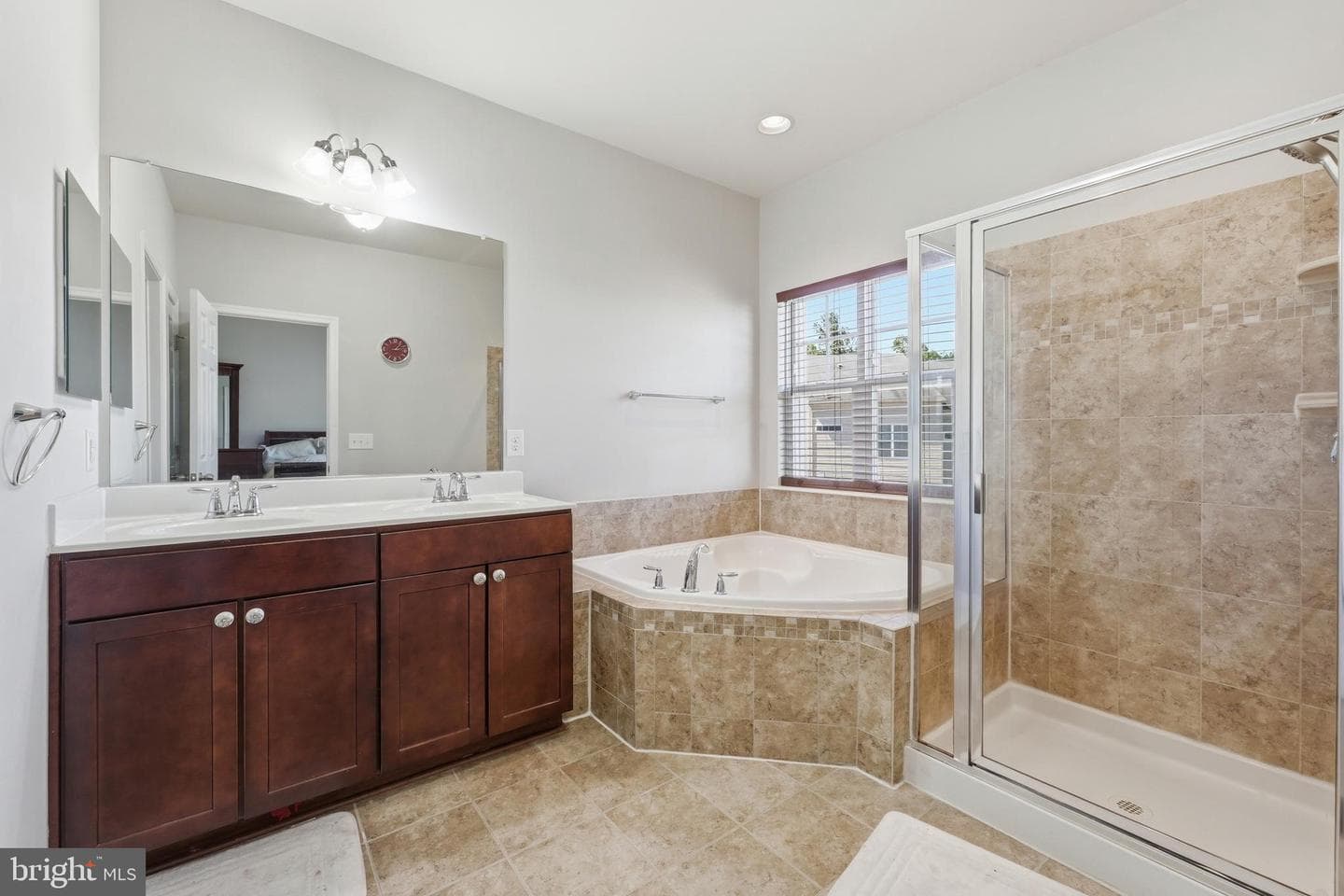 9026 Phita Lane photo 15