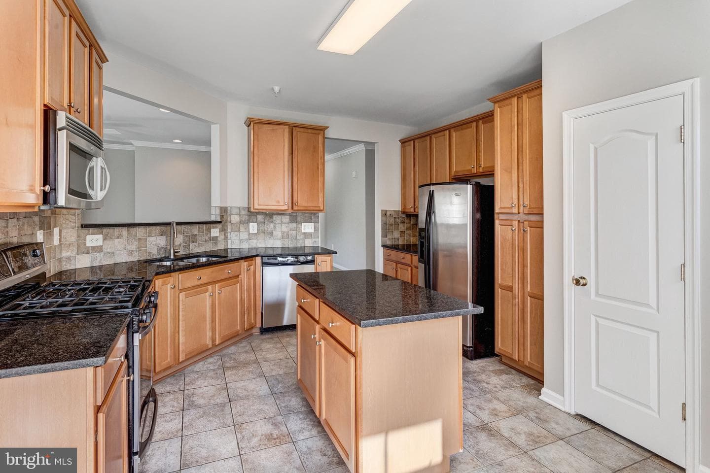9722 Holmes Place #407 photo 12