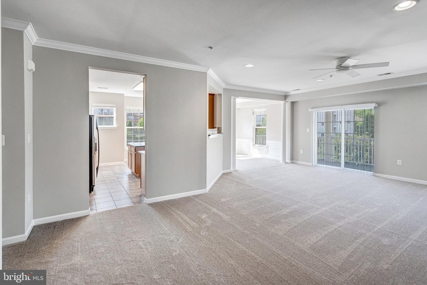 9722 Holmes Place #407 photo 7