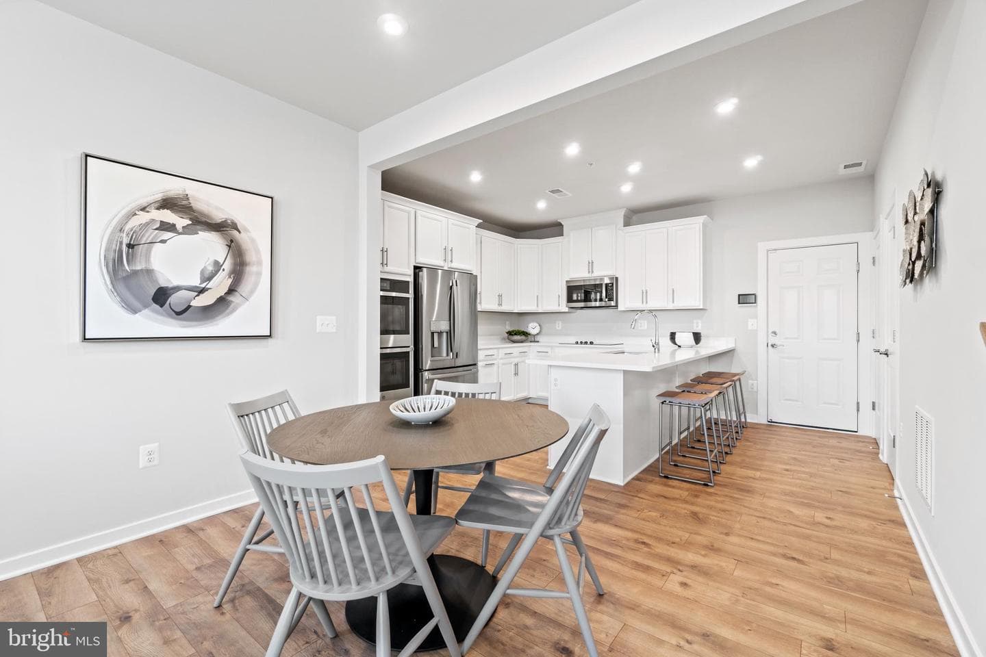 1107a Dabney Drive photo 5
