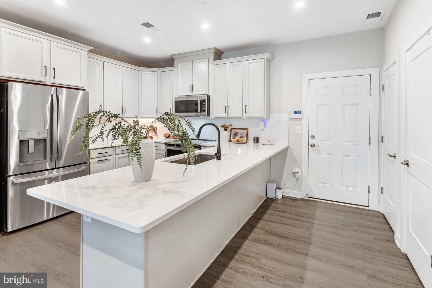 212 Park Central Terrace photo 8