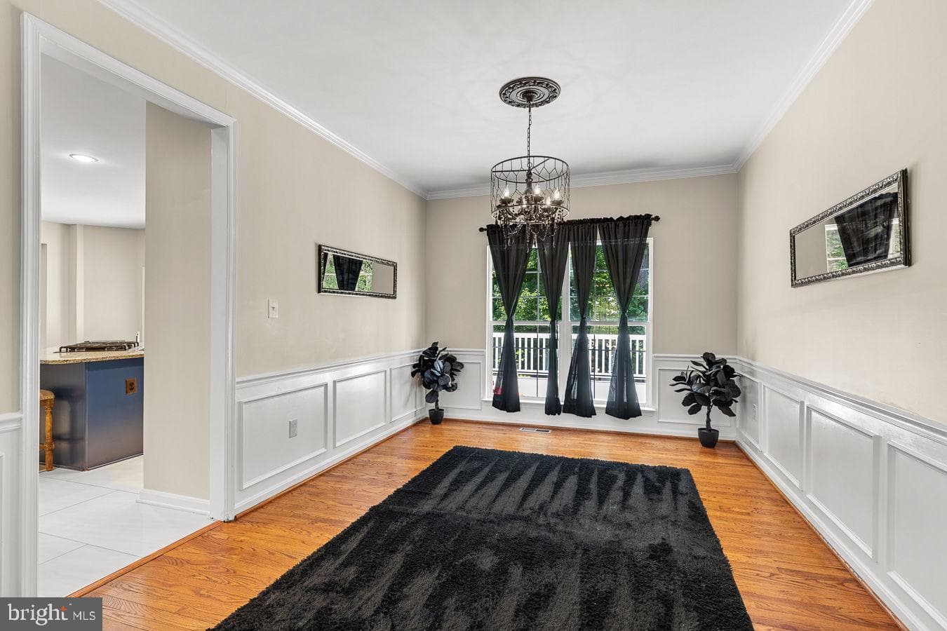 9201 Golf Court photo 12