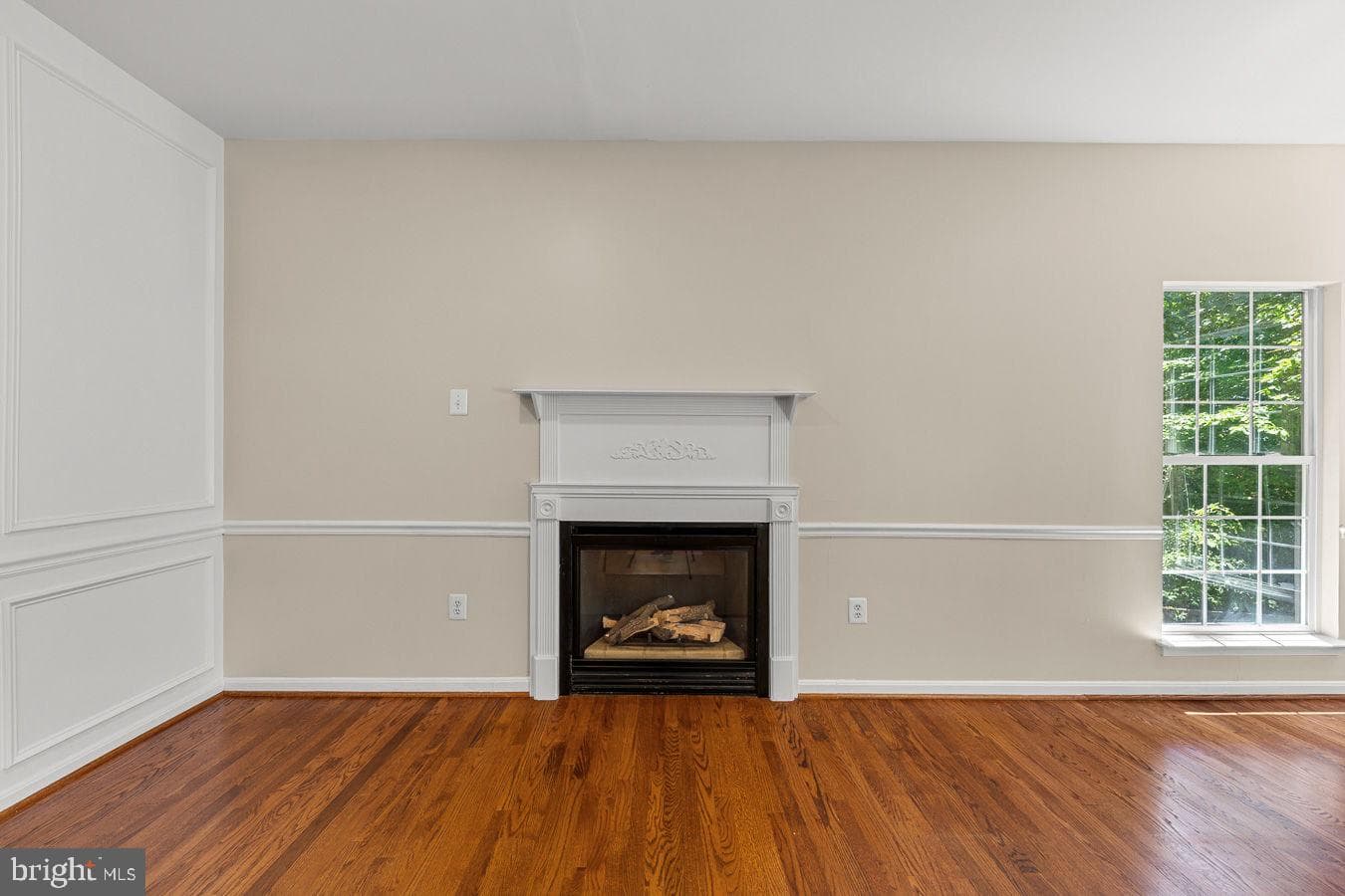 9201 Golf Court photo 24