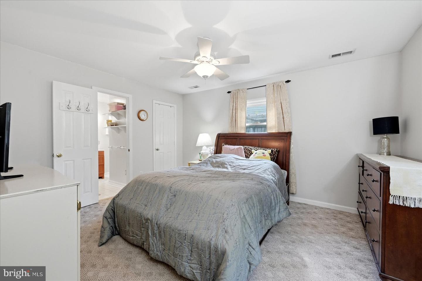 104 Lambert Drive photo 8