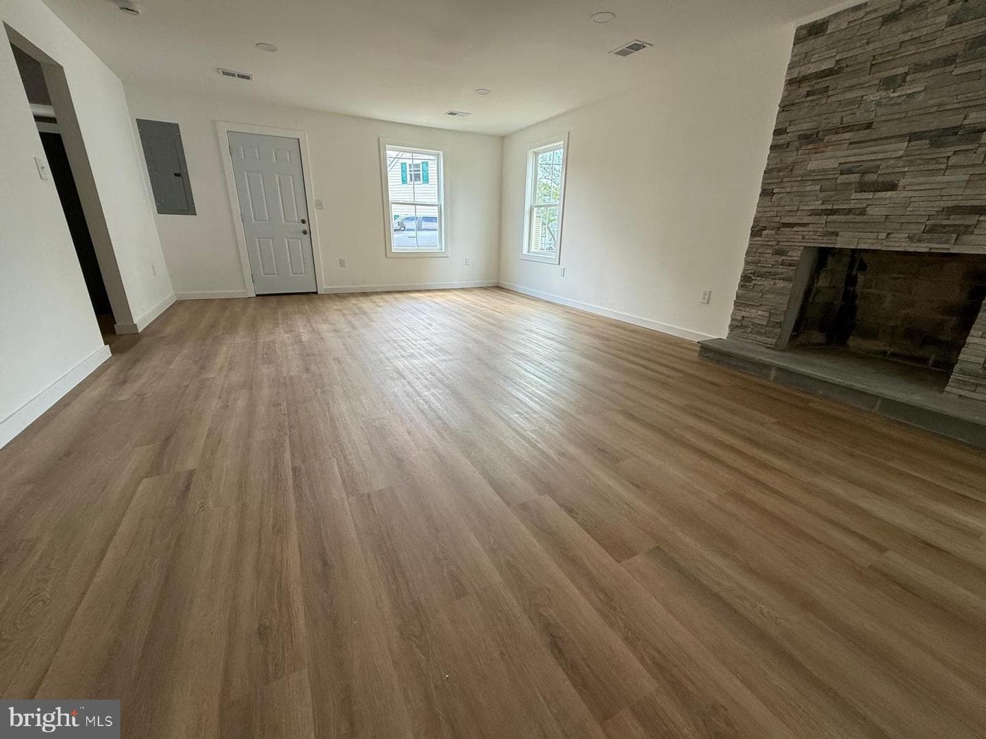146 Scott Drive photo 3