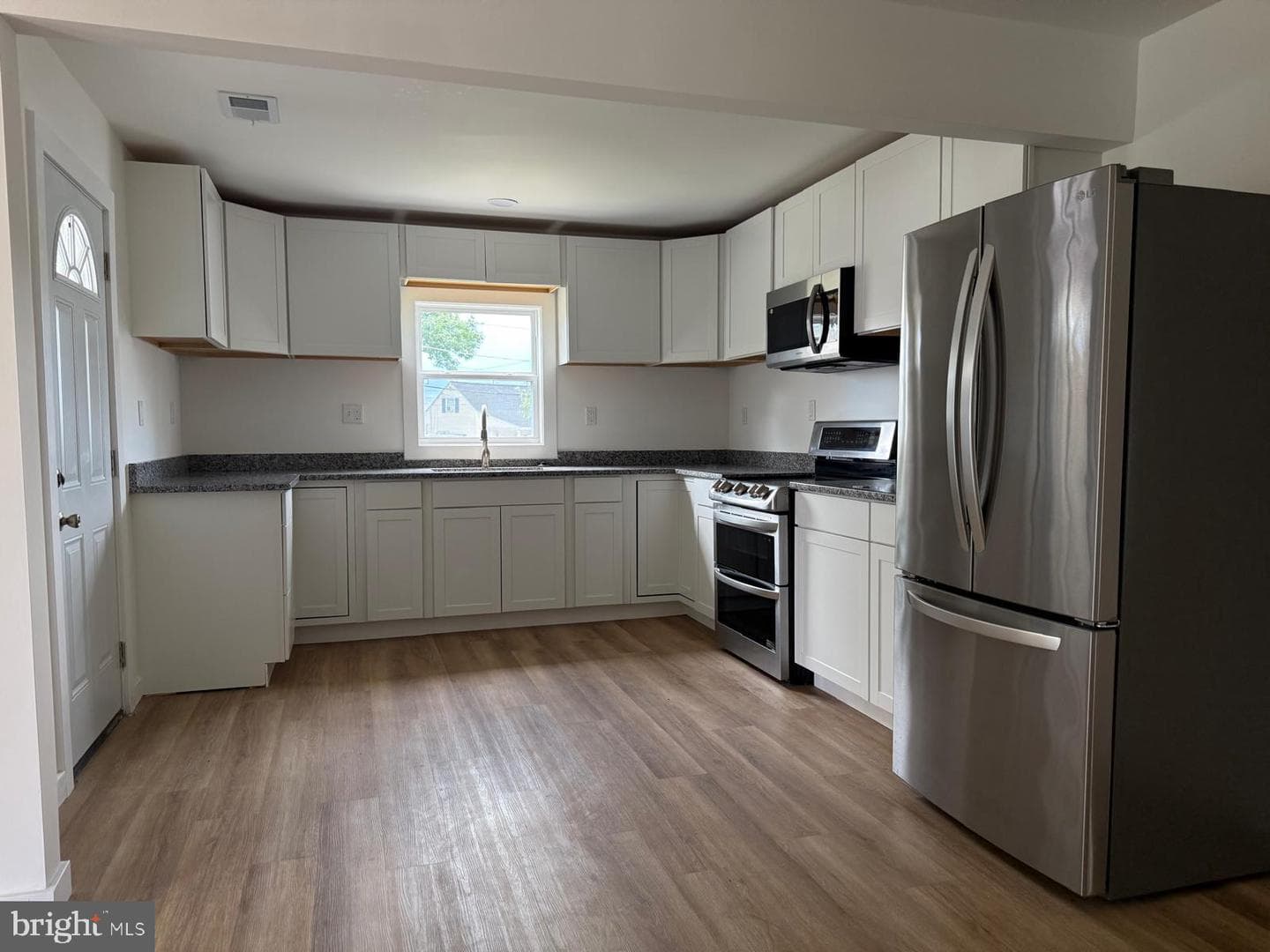 146 Scott Drive photo 6