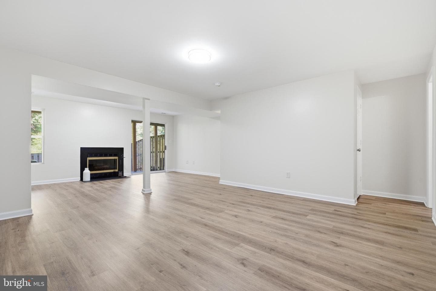 298 Moseby Drive photo 24