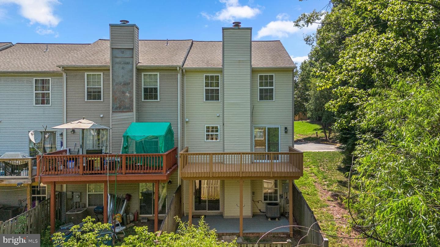 298 Moseby Drive photo 28