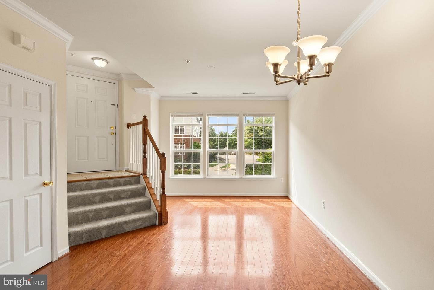 9612 Wigfall Way photo 6