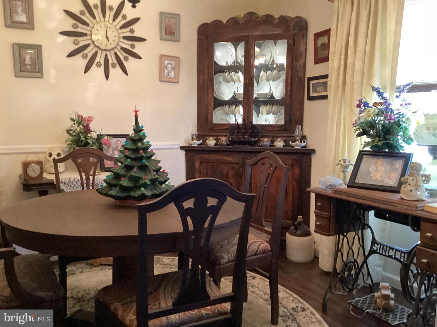 134 Baker St photo 16