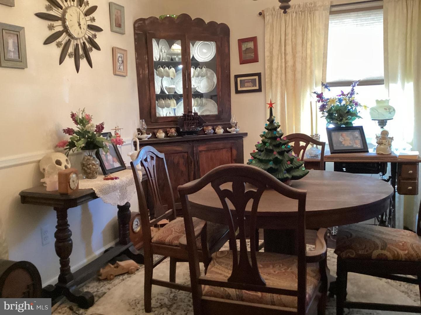 134 Baker St photo 17
