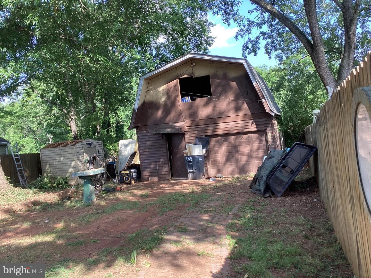 134 Baker St photo 4