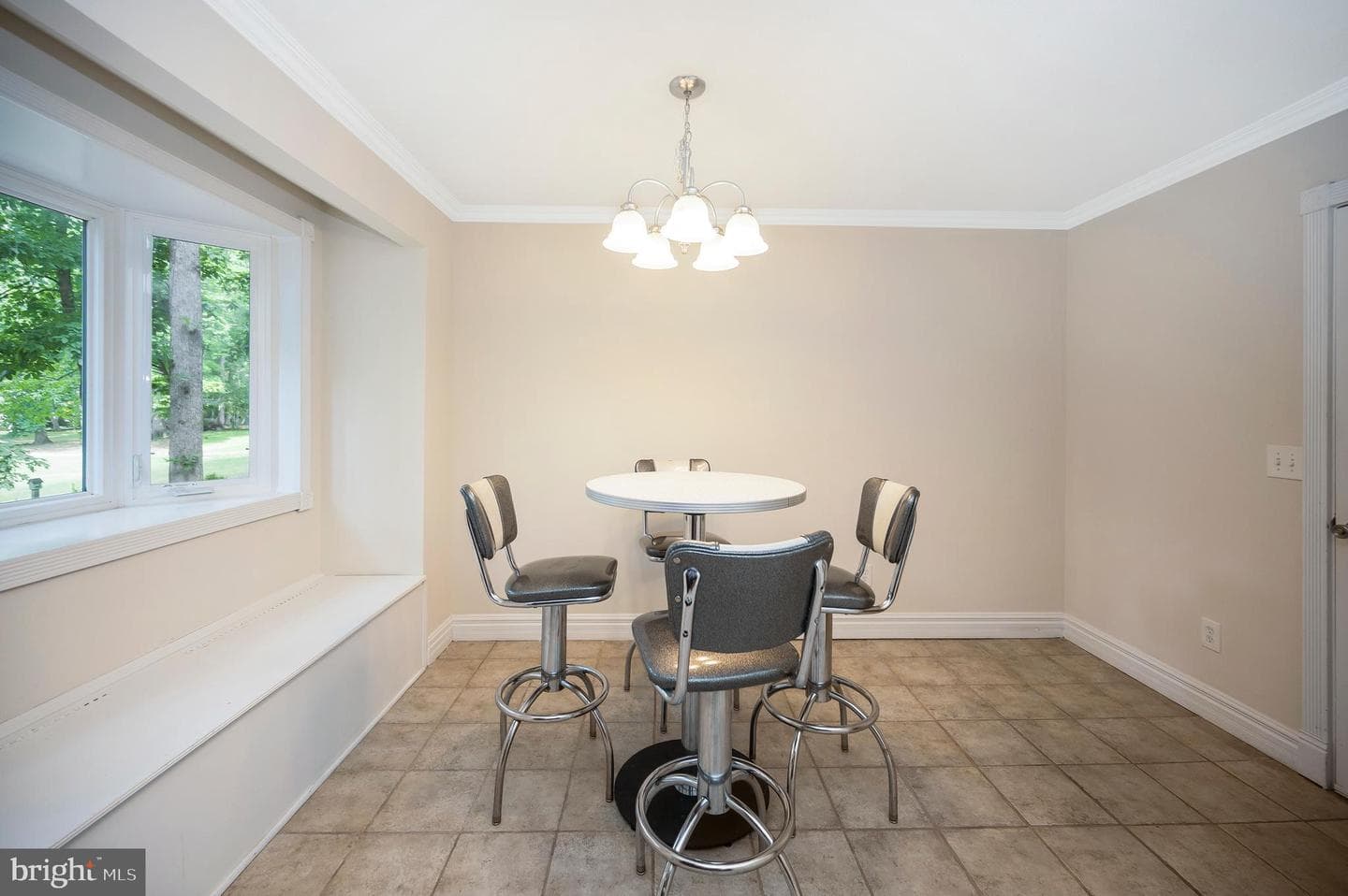 106 Cumberland Circle photo 14