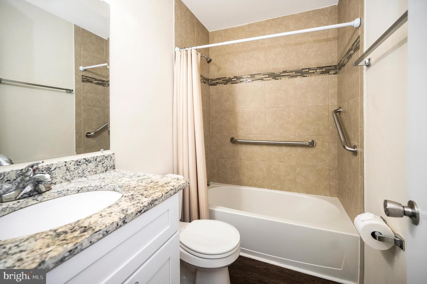 106 Cumberland Circle photo 19