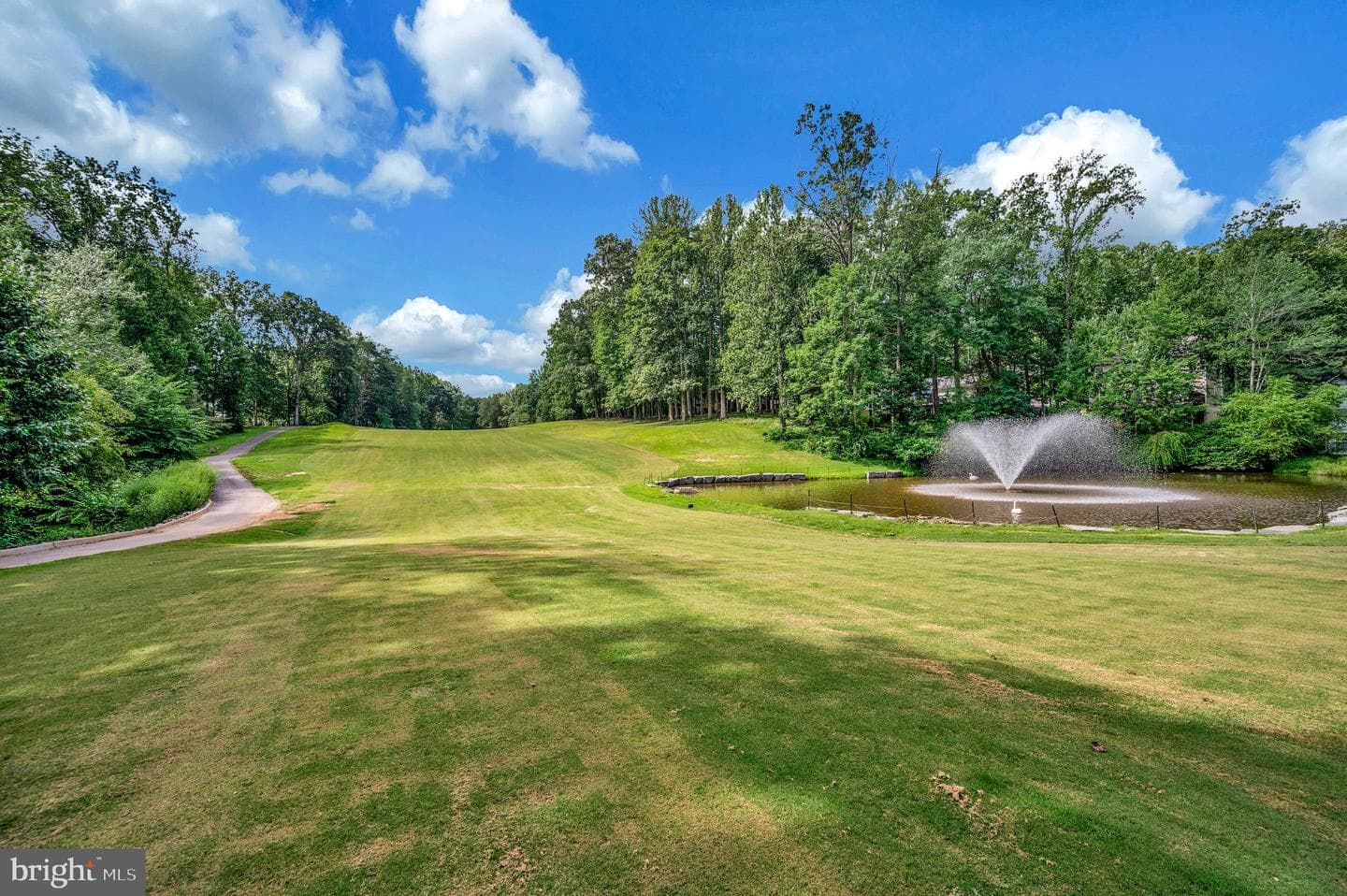 106 Cumberland Circle photo 33