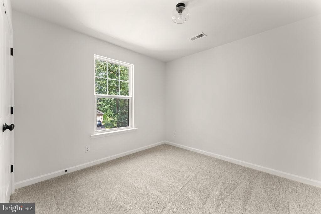515 Constitution Boulevard photo 37