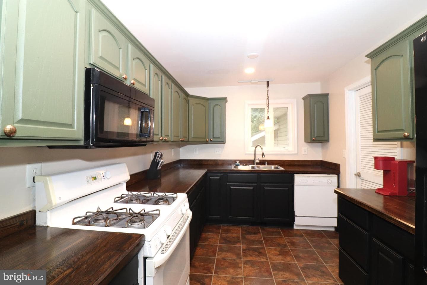 1111 Eastover Parkway photo 15