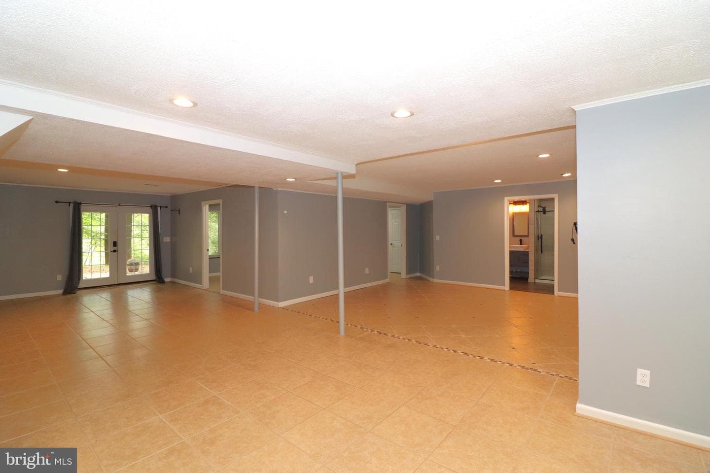 1111 Eastover Parkway photo 34