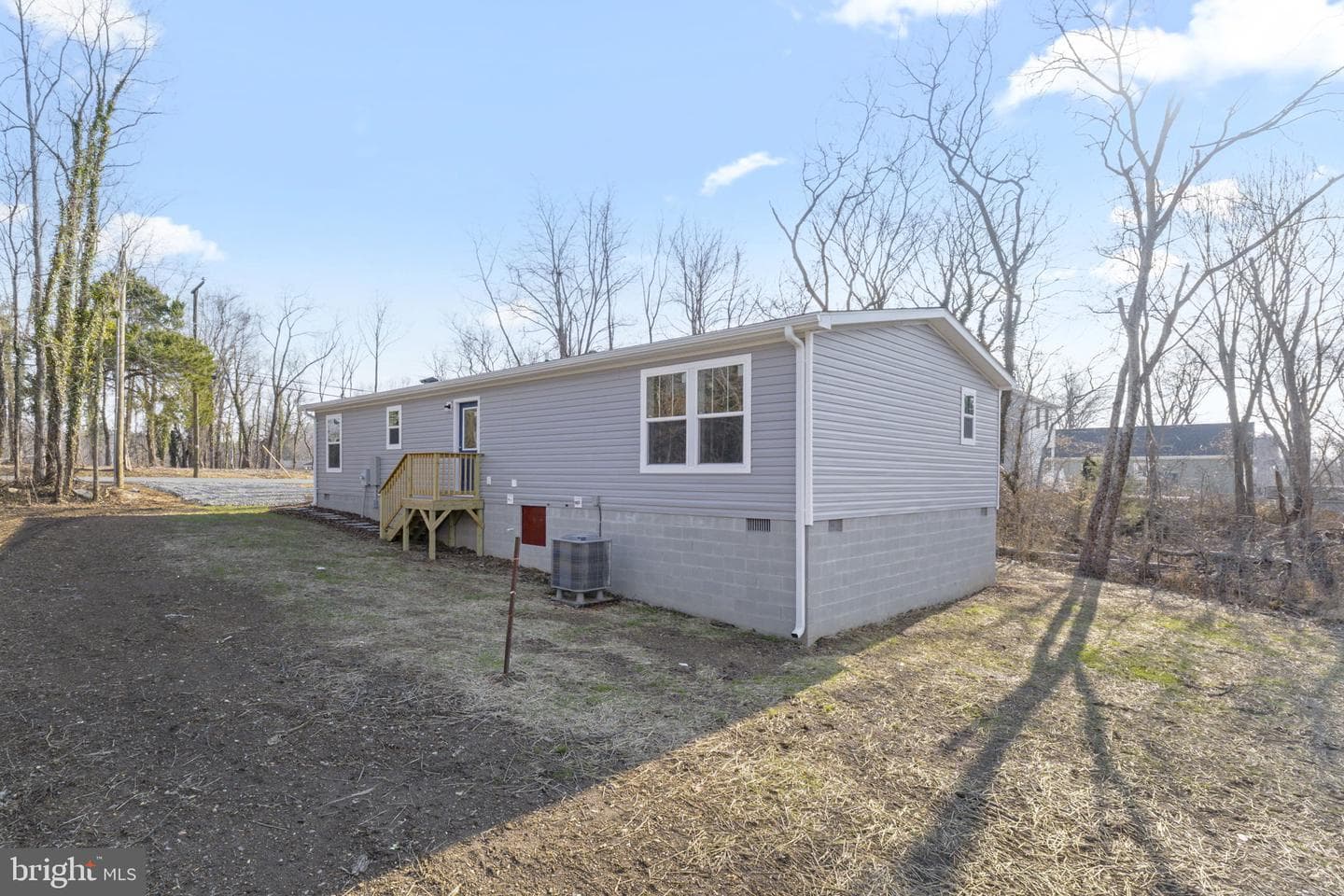 328 East Street photo 35