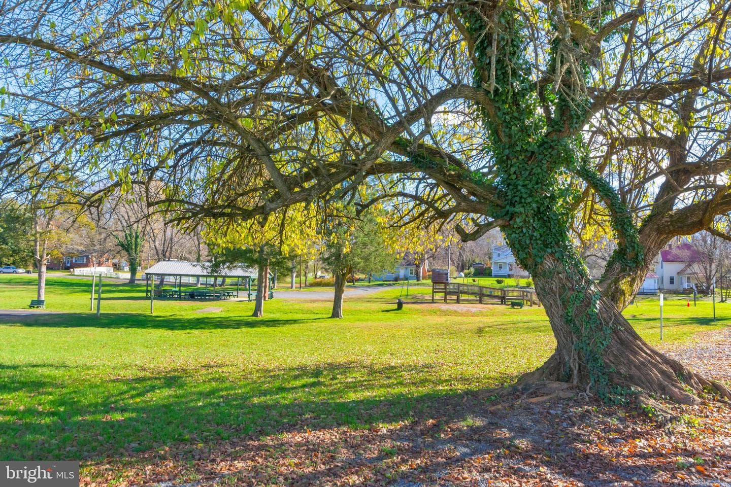 328 East Street photo 63
