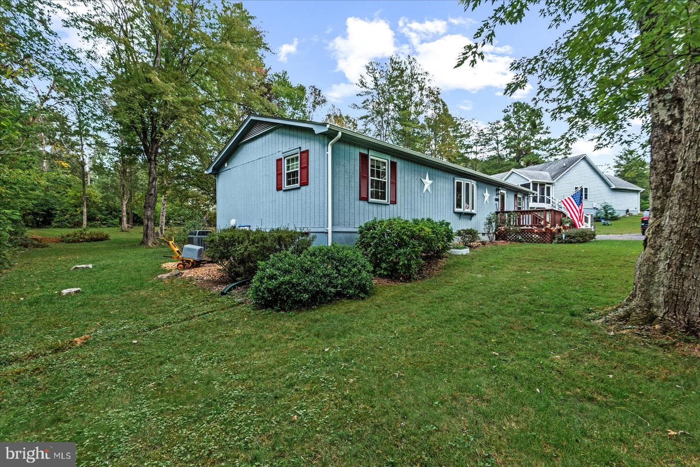 604 Stratford Circle photo 5