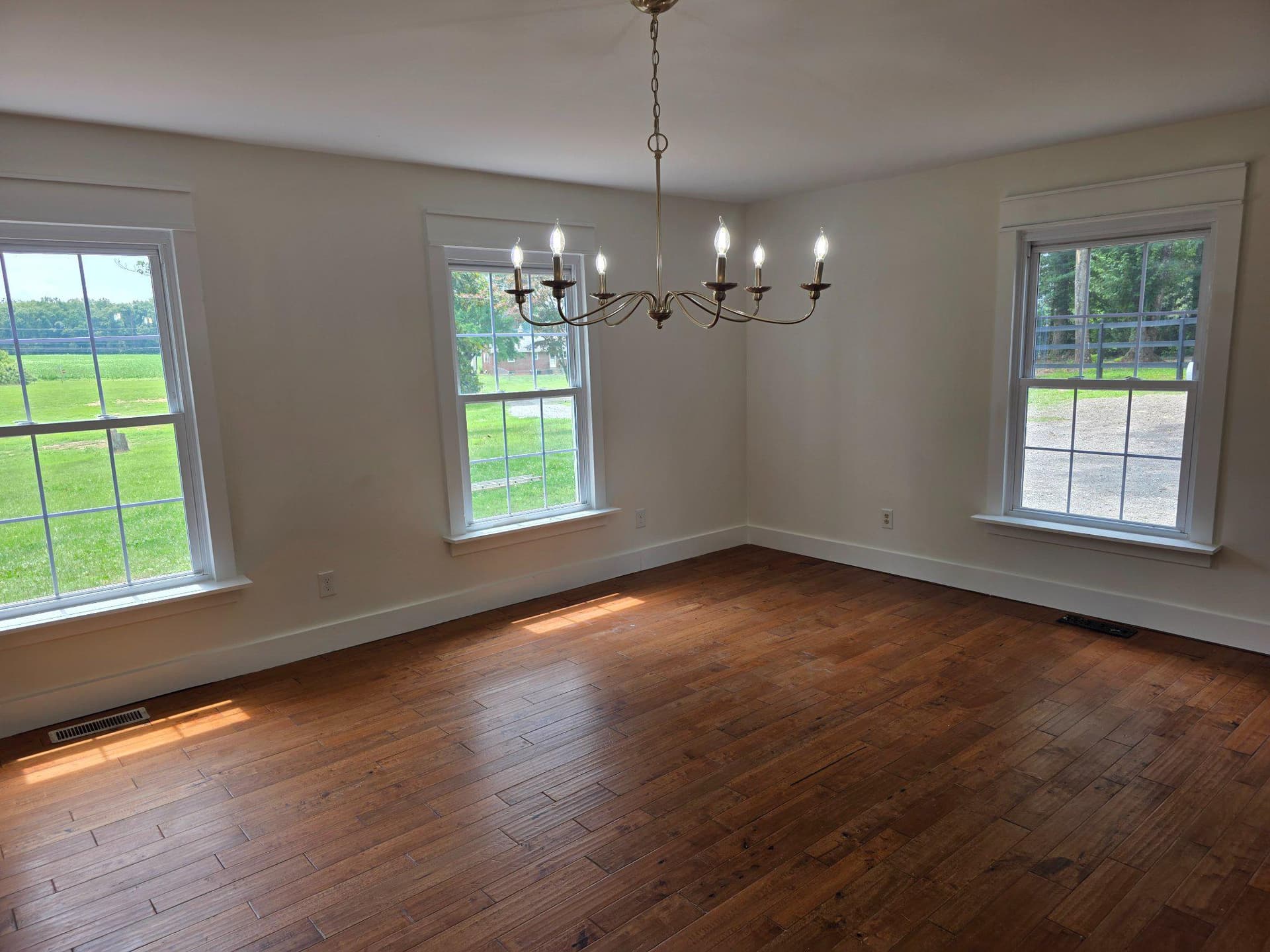 24333 Narrow Gauge Road, Unionville