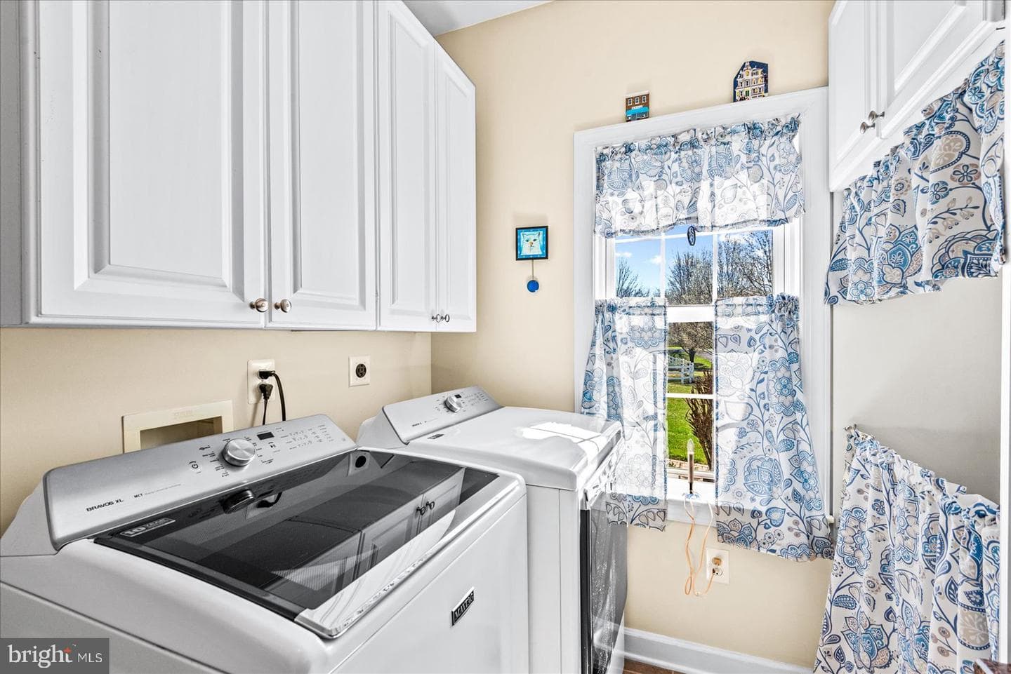 8032 Meadowland Dr photo 32