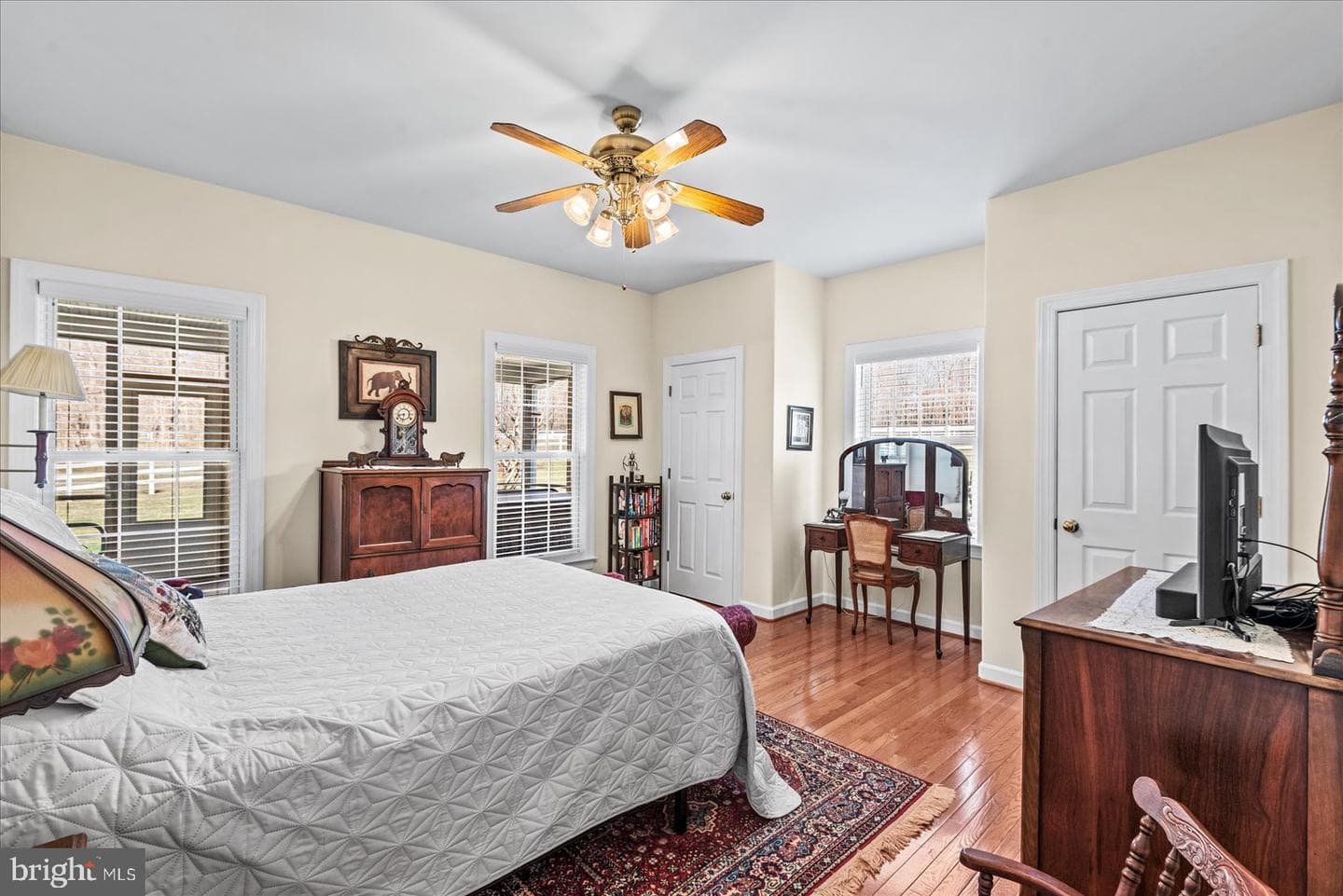 8032 Meadowland Dr photo 39